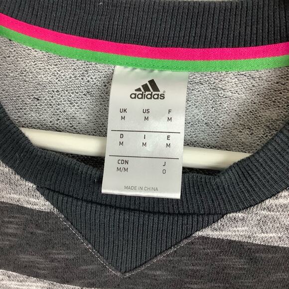 Adidas Gray Urban Short Sleeve Terry Sweatshirt Medium - Picture 5 of 6
